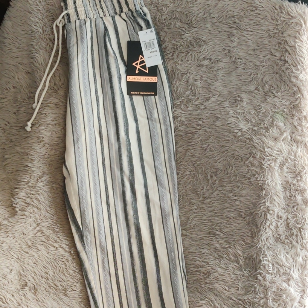 pants - Picture 8 of 9